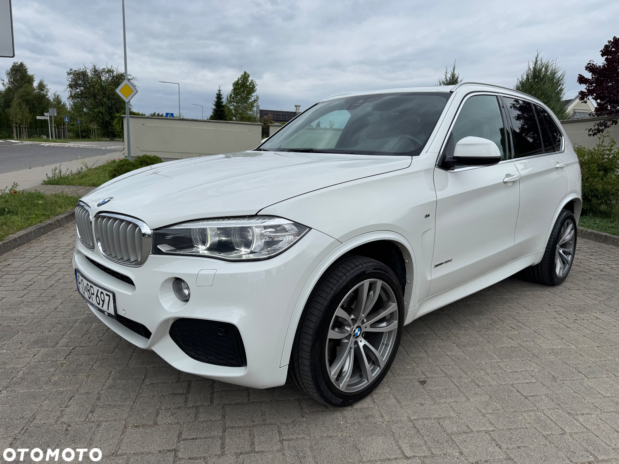 BMW X5 xDrive40d - 16