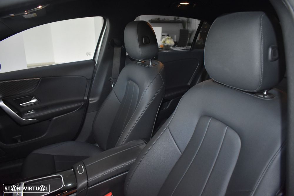 Mercedes-Benz A 250 - 18