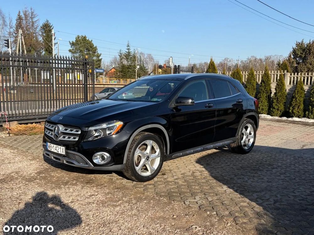 Mercedes-Benz GLA 250 4Matic 7G-DCT UrbanStyle Edition - 1