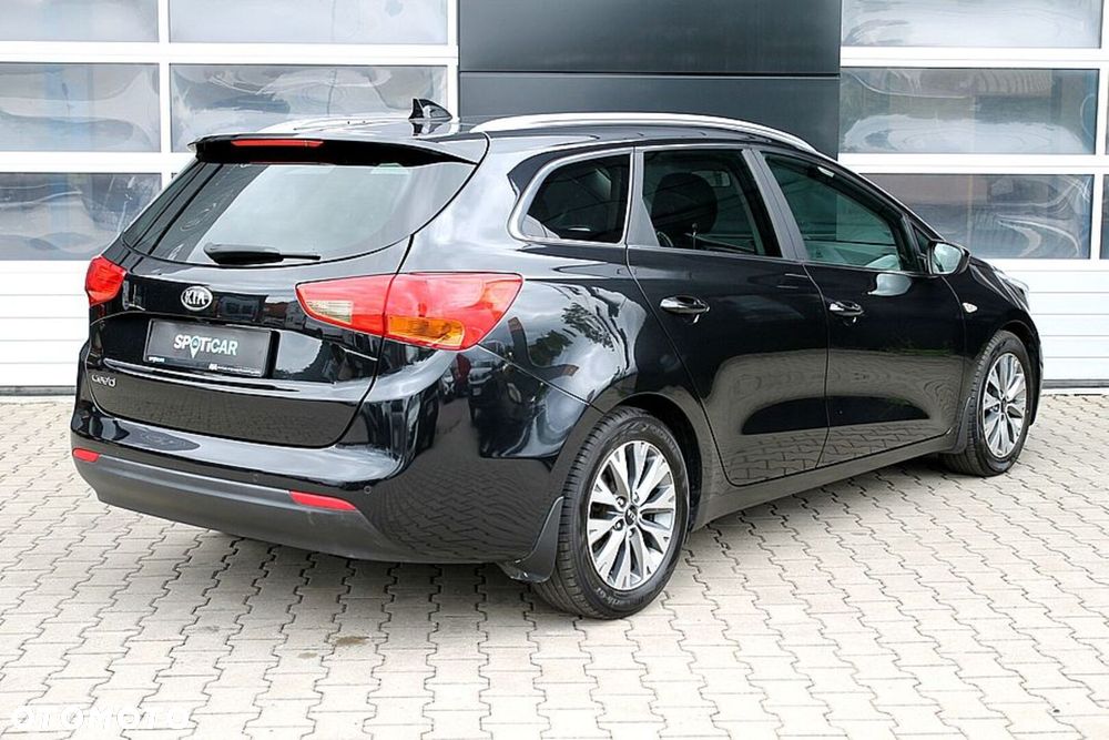 Kia Ceed - 16