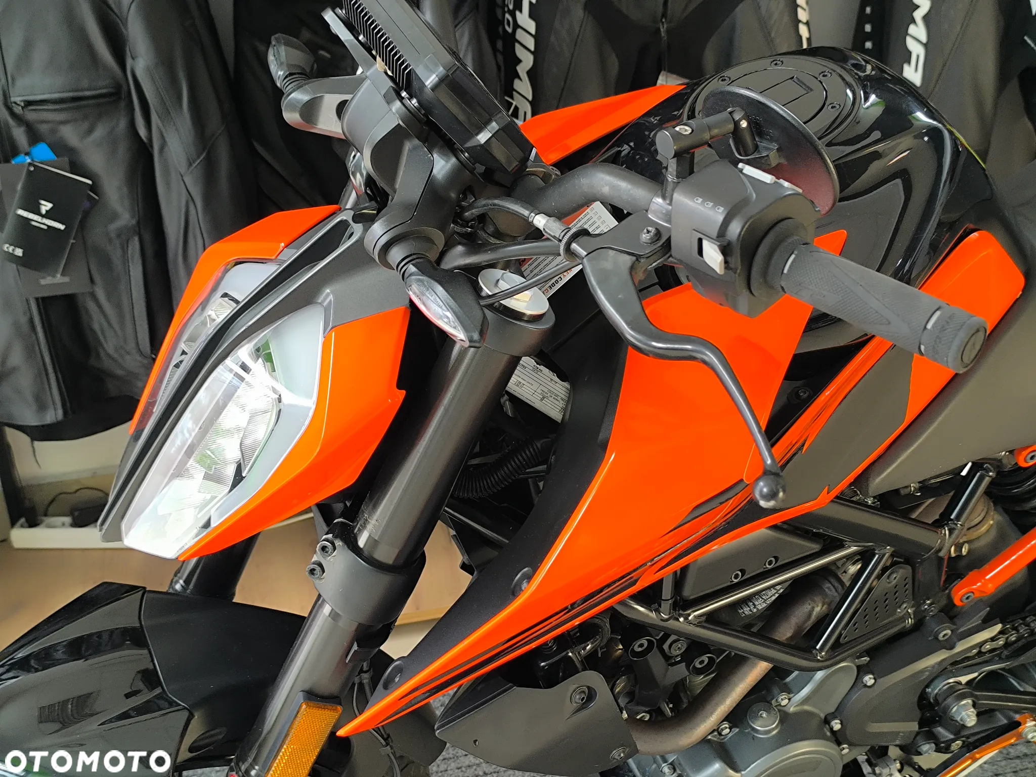 KTM Duke - 17