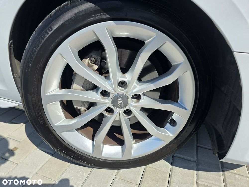 Audi A4 Avant 40 TDI S Line S tronic - 26