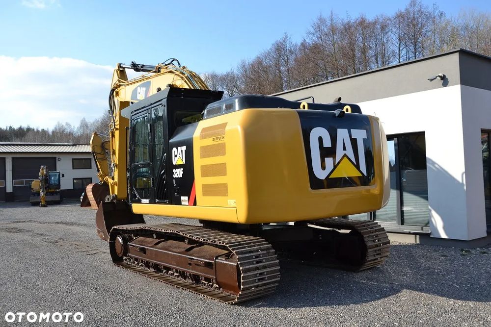 Caterpillar CAT 320 F - 7