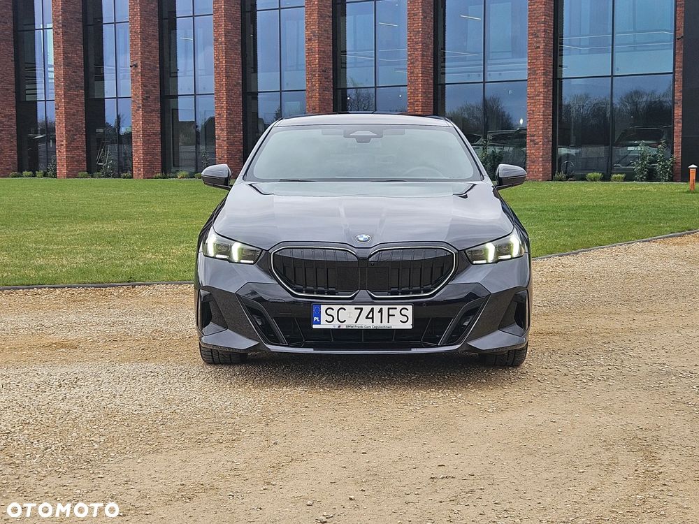 BMW Seria 5 540d xDrive mHEV M Sport - 6