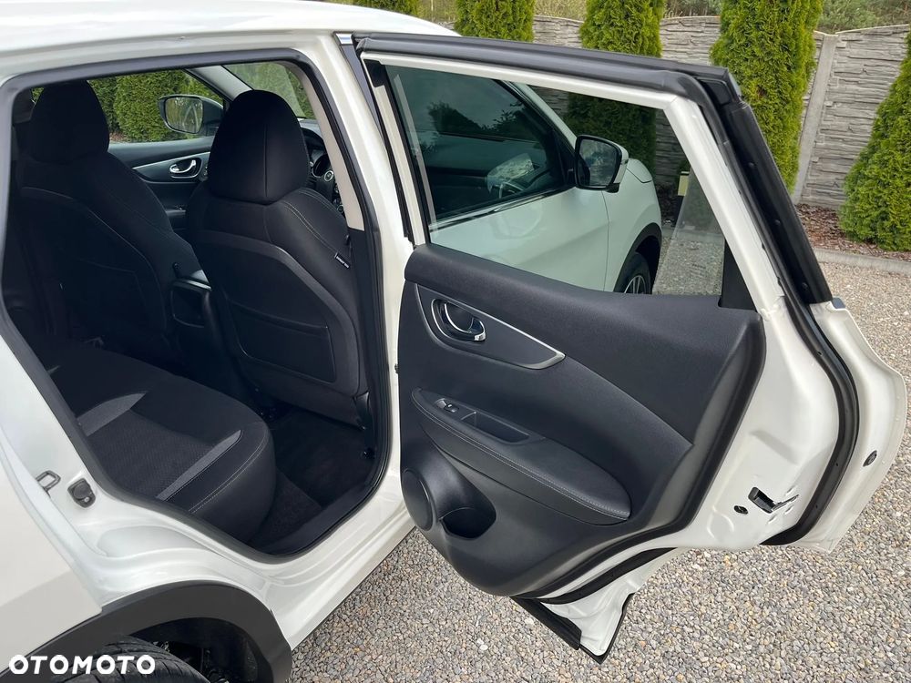 Nissan Qashqai 1.3 DIG-T N-Connecta - 7