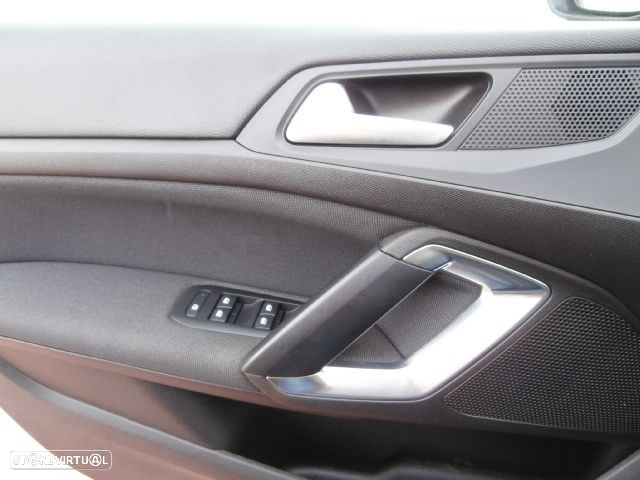 Peugeot 308 BlueHDi 130 Black Edition - 26