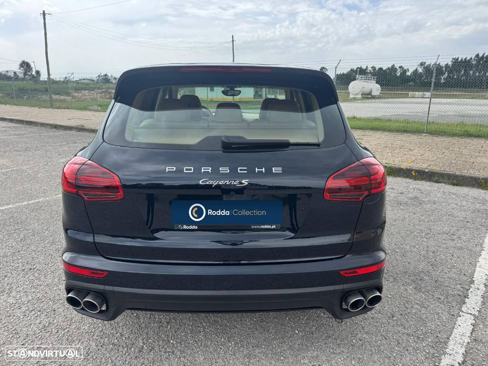 Porsche Cayenne S - 6
