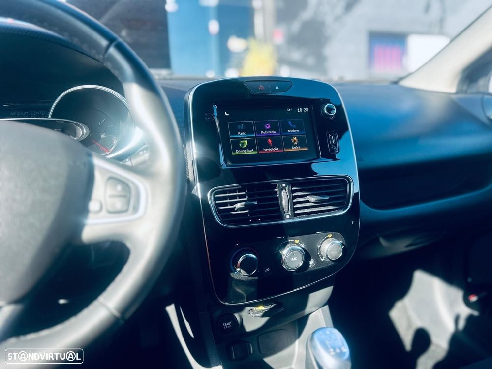 Renault Clio Sport Tourer 0.9 TCe Limited - 18