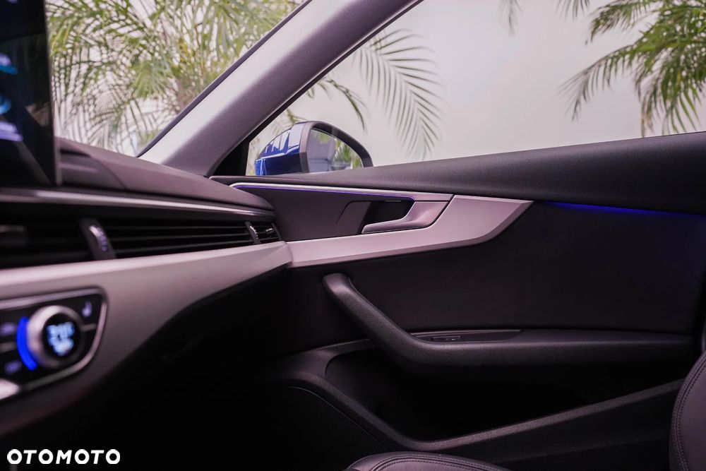 Audi A4 Limousine - 22