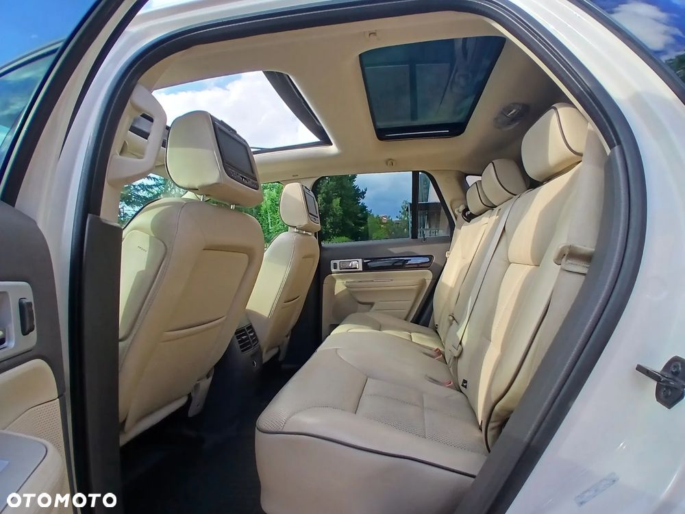 Lincoln MKX - 13