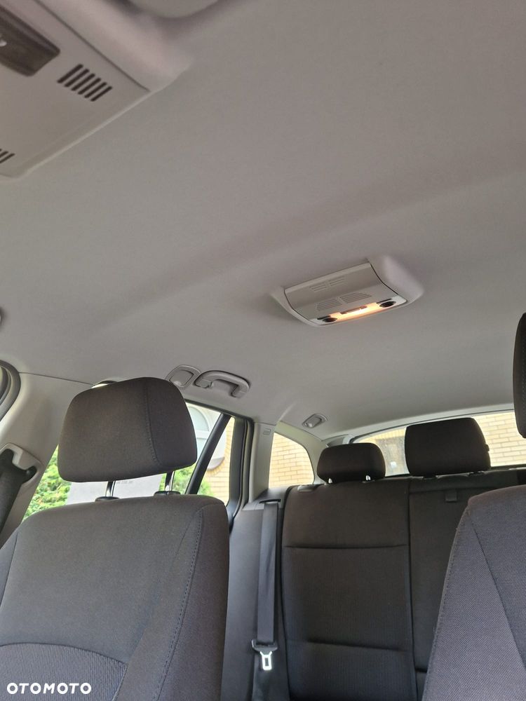 BMW Seria 3 ver-320d-dpf - 15