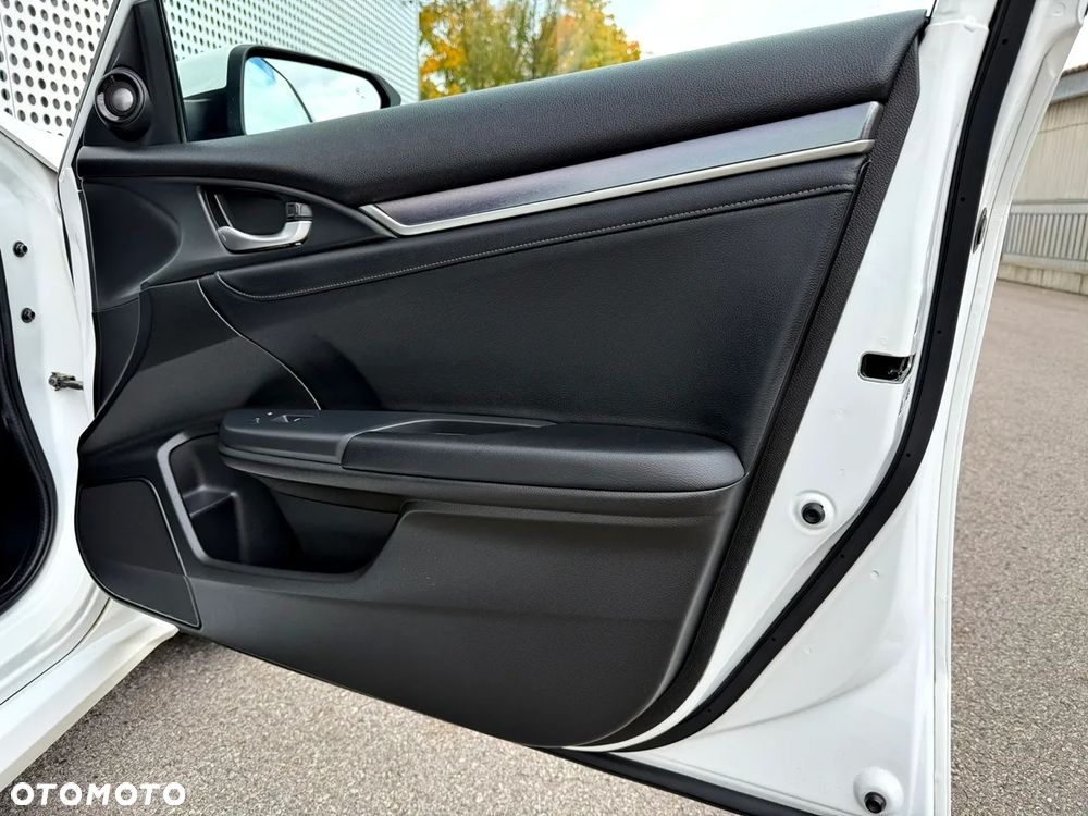 Honda Civic 1.5 i-VTEC Turbo CVT Executive - 32