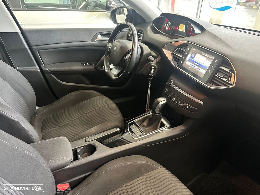 Peugeot 308 SW 1.6 BlueHDi Allure EAT6 - 10