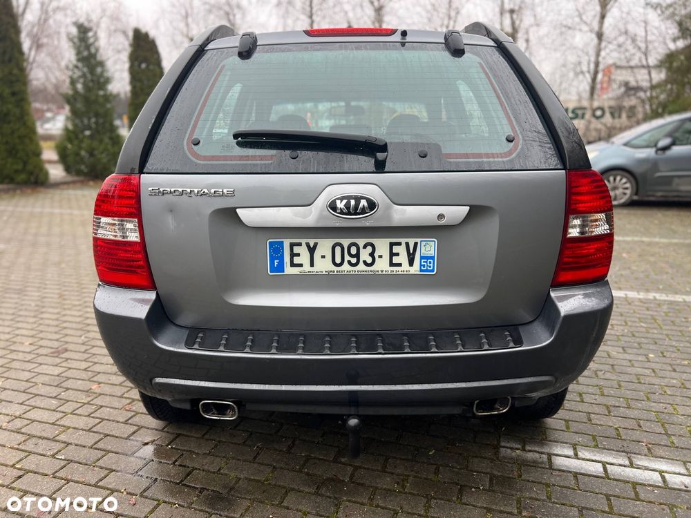 Kia Sportage 2.0 CRDI EX - 8