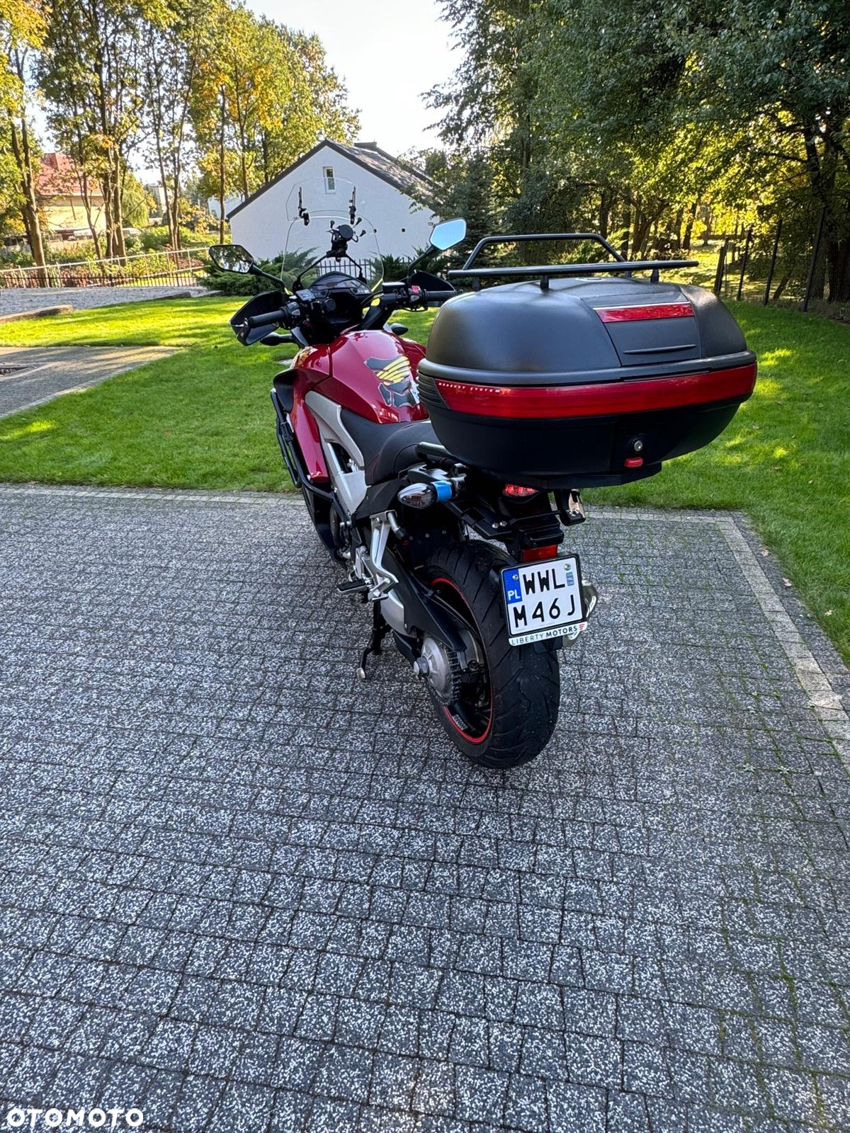 Honda VFR - 2