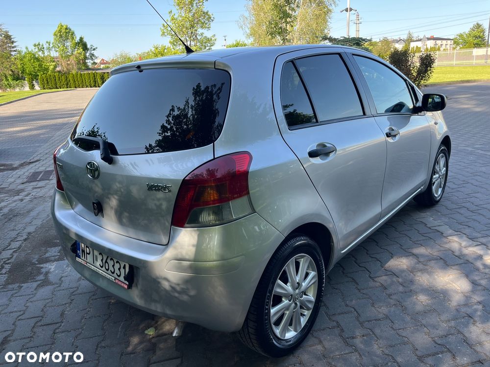 Toyota Yaris 1.0 Luna A/C - 9