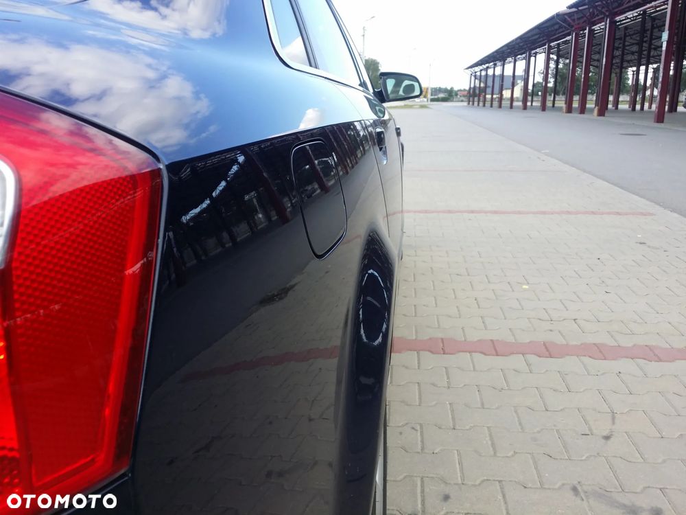 Audi A4 Limousine - 10