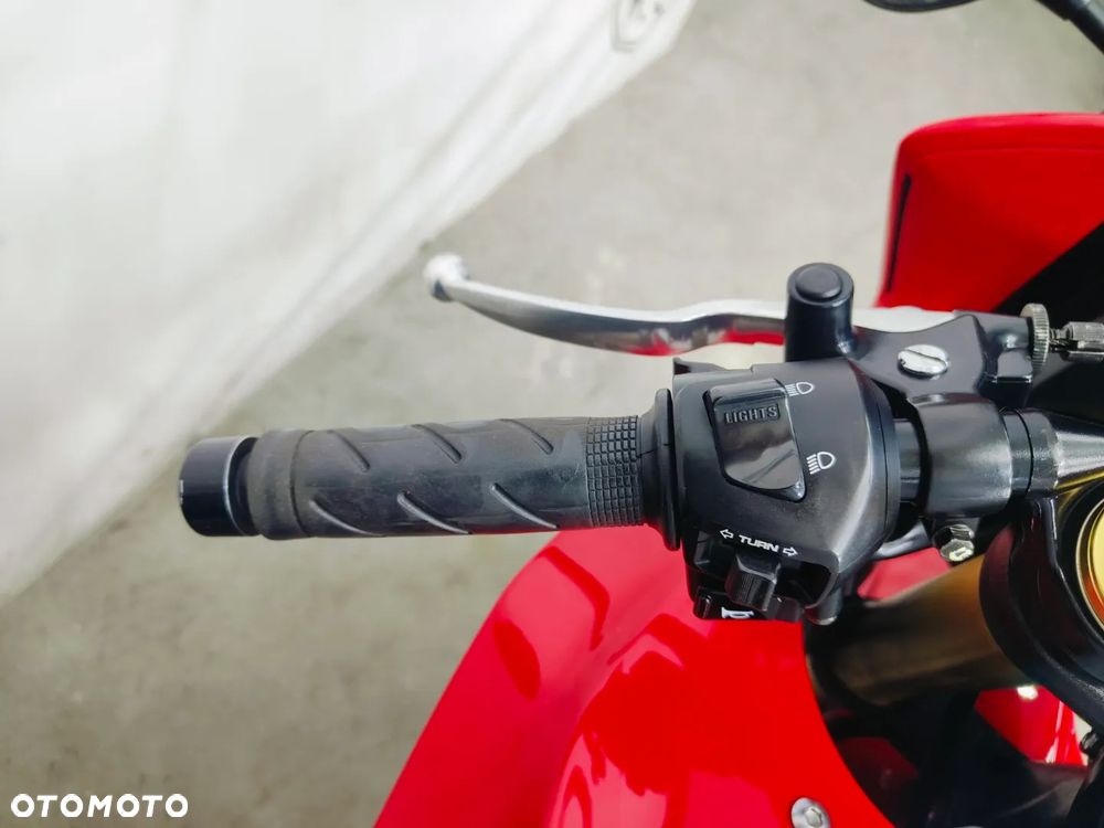 Honda CBR - 17