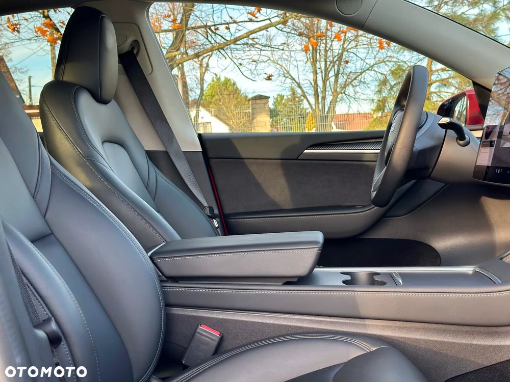 Tesla Y Long Range AWD - 9