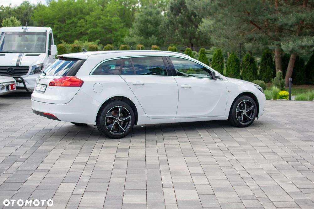 Opel Insignia - 15