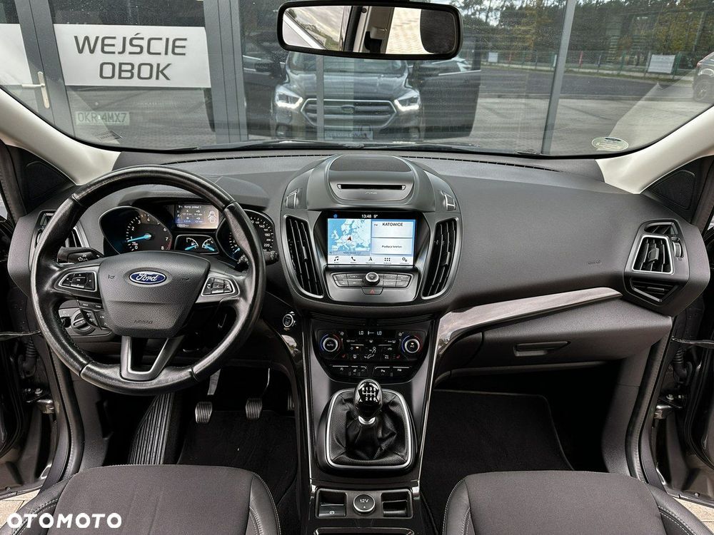 Ford Kuga 1.5 EcoBoost 2x4 Titanium - 10