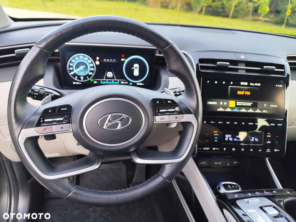 Hyundai Tucson 1.6 T-GDi HEV Executive 2WD - 16