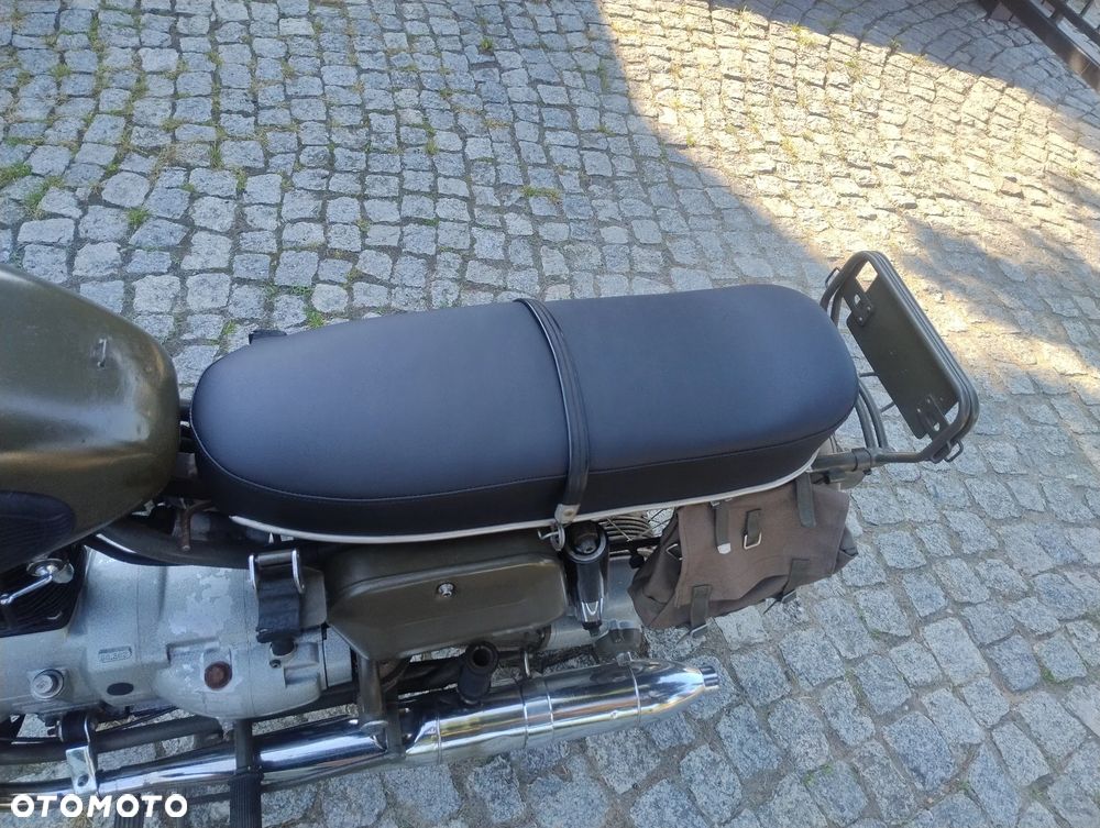 BMW R - 8