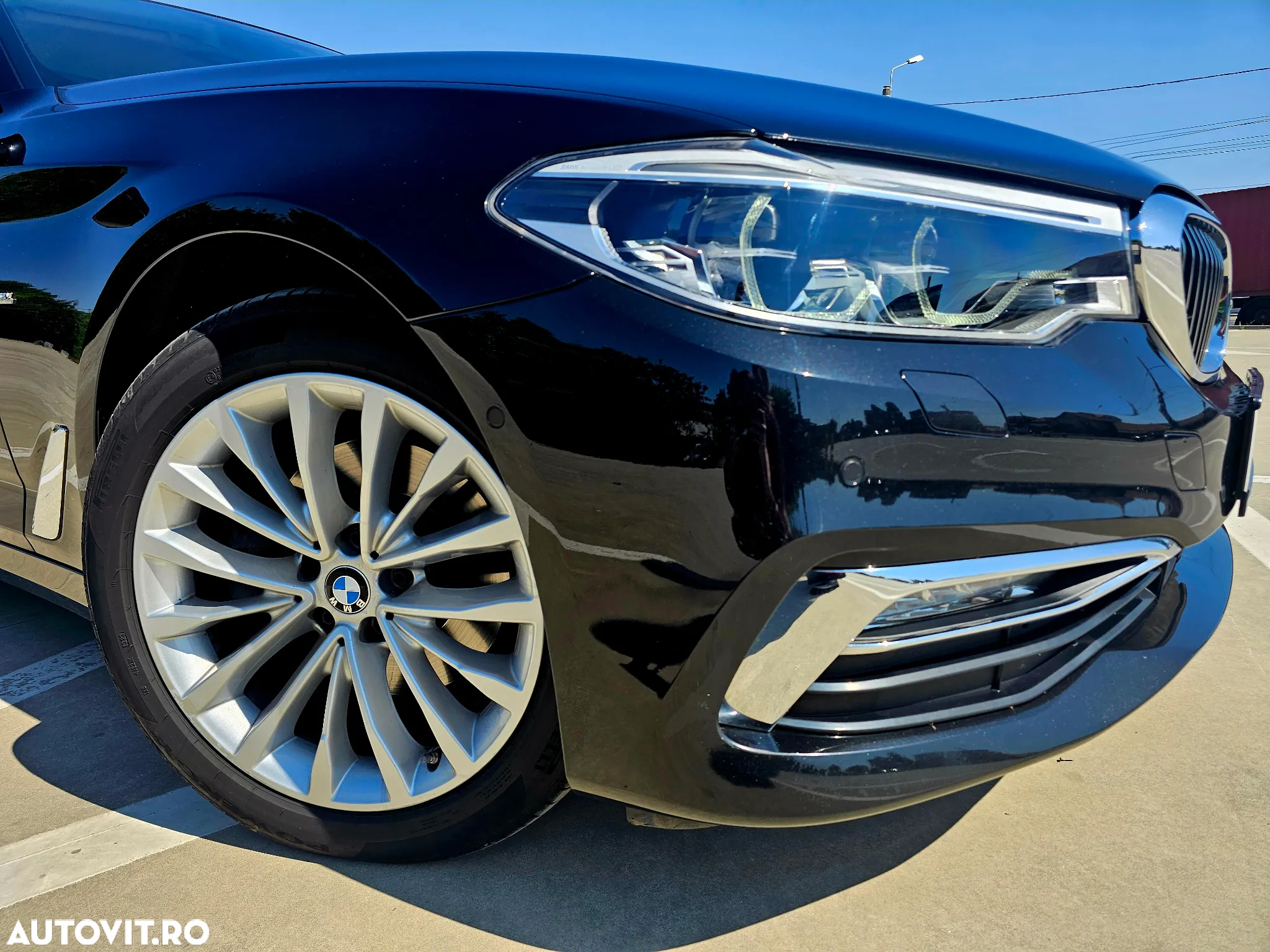 BMW Seria 5 520d xDrive Aut. Luxury Line - 2