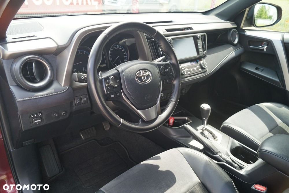 Toyota RAV4 - 11