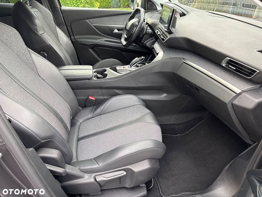 Peugeot 3008 1.5 BlueHDi Allure Pack S&S EAT8 - 22