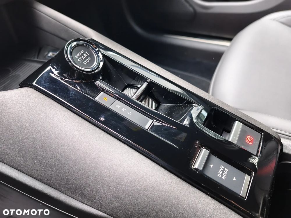 Alfa Romeo Junior 1.2 mHEV Ti eDCT - 24