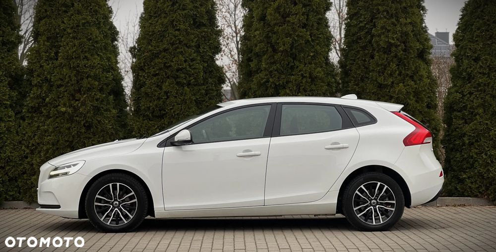 Volvo V40 D2 Momentum - 17