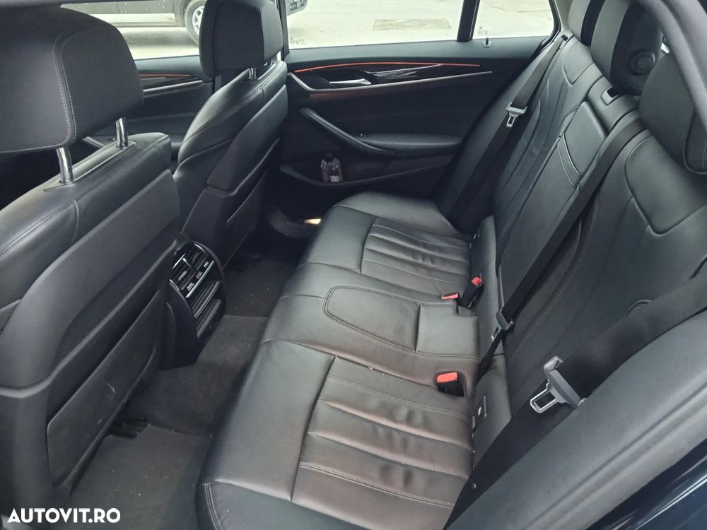 BMW Seria 5 520d Touring Aut. Luxury Line - 13