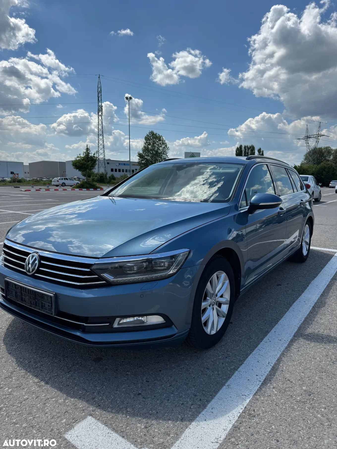 Volkswagen Passat Variant 1.6 TDI (BlueMotion Technology) Comfortline - 1
