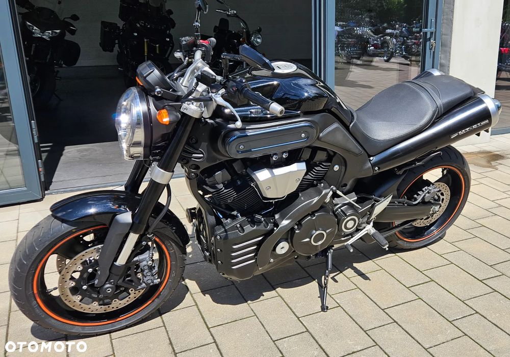 Yamaha MT - 2