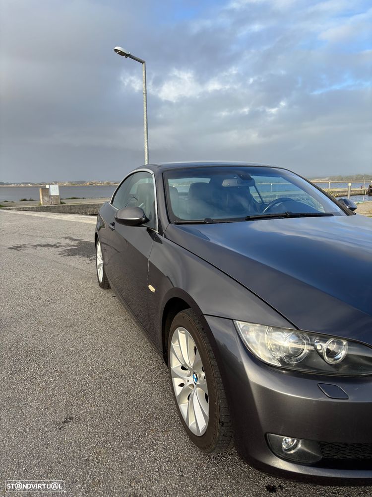BMW 320 i Cabrio - 2