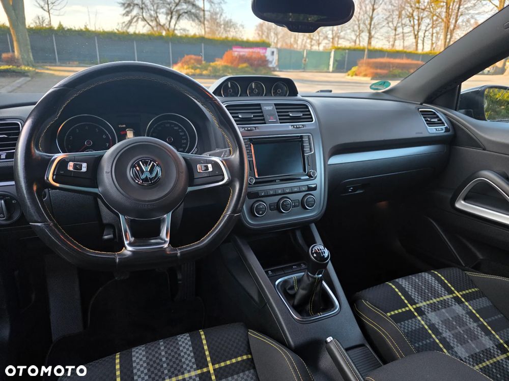 Volkswagen Scirocco 1.4 TSI BlueMotion Technology Club - 23