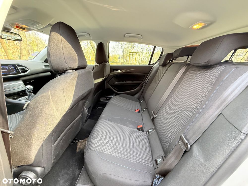 Peugeot 308 PureTech 110 Stop & Start Style - 24