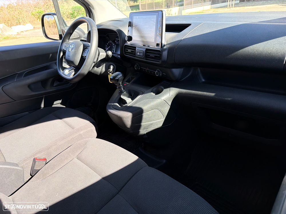 Toyota Proace City - 19