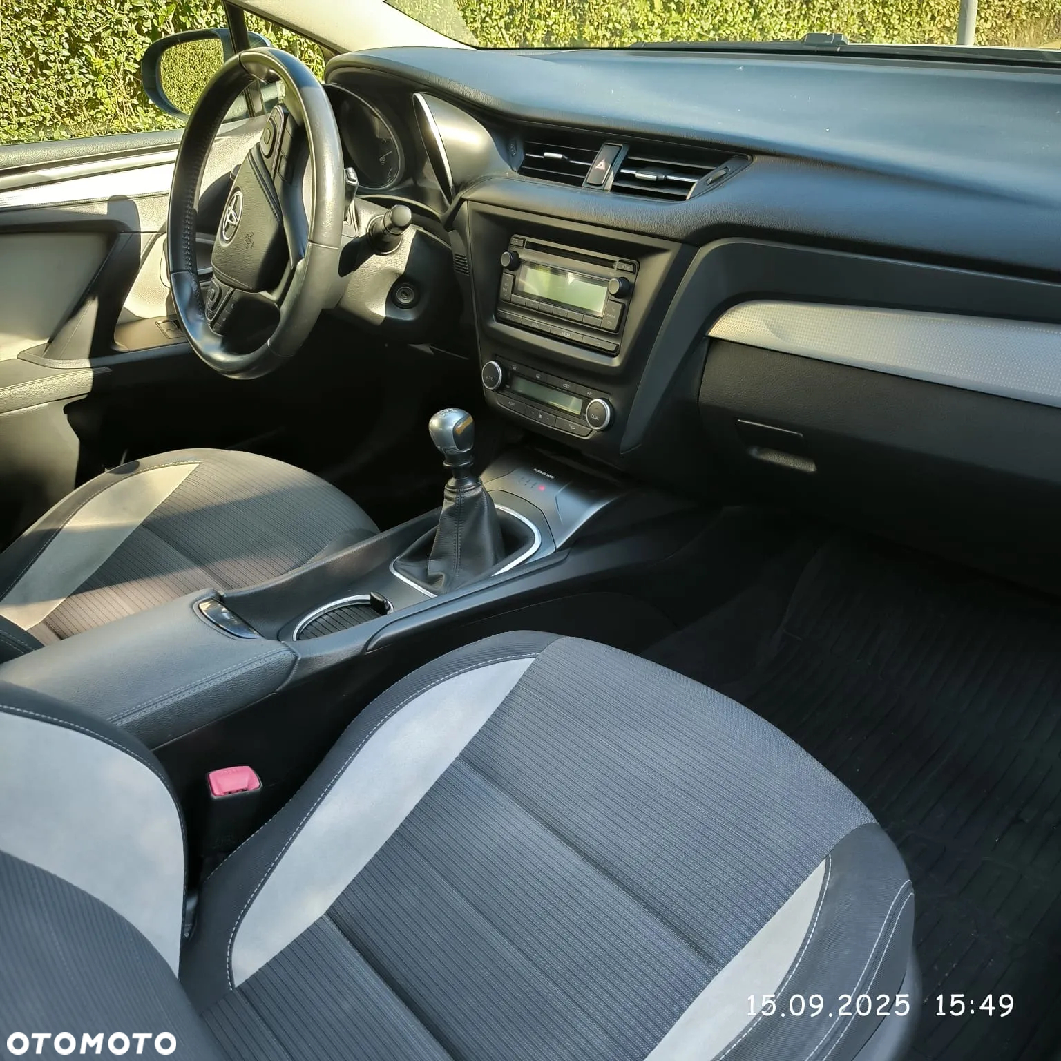 Toyota Avensis - 8