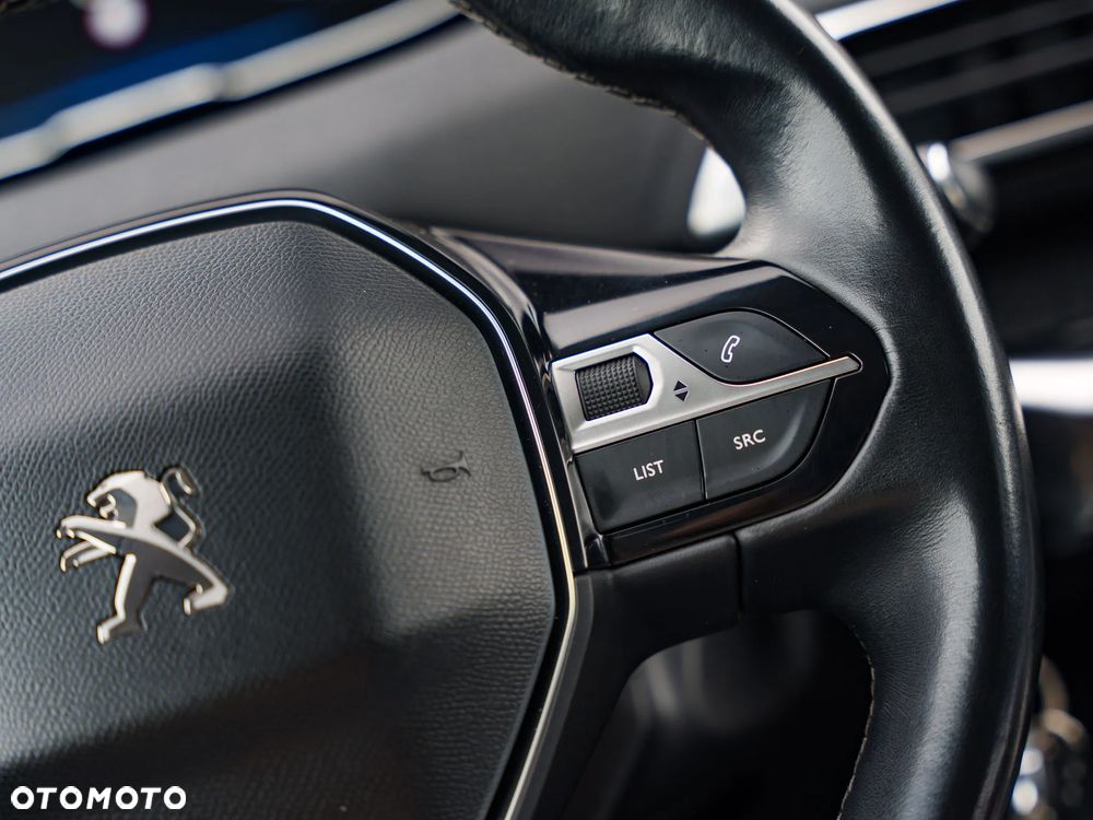 Peugeot 3008 1.5 BlueHDi Allure S&S - 24