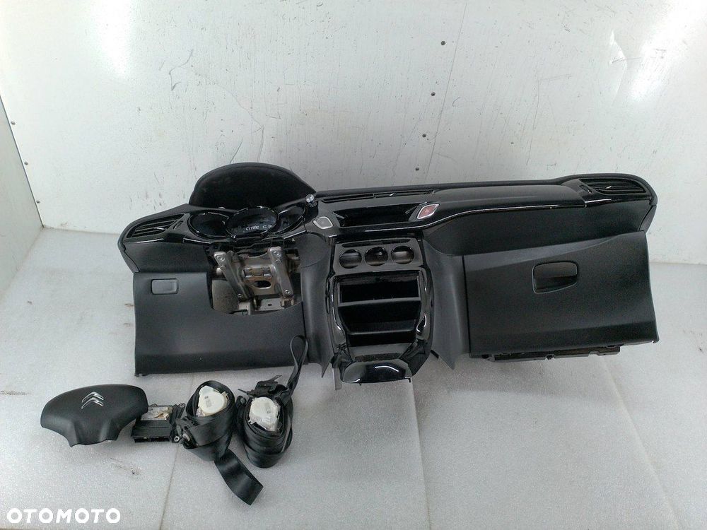 DESKA ROZDZIELCZA,KONSOLA PODUSZKI SENSOR PASY CITROEN C3 II FL - 2