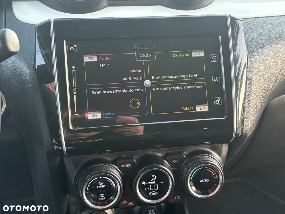 Suzuki Swift 1.0 Boosterjet (SHVS) Hybrid Comfort+ - 28