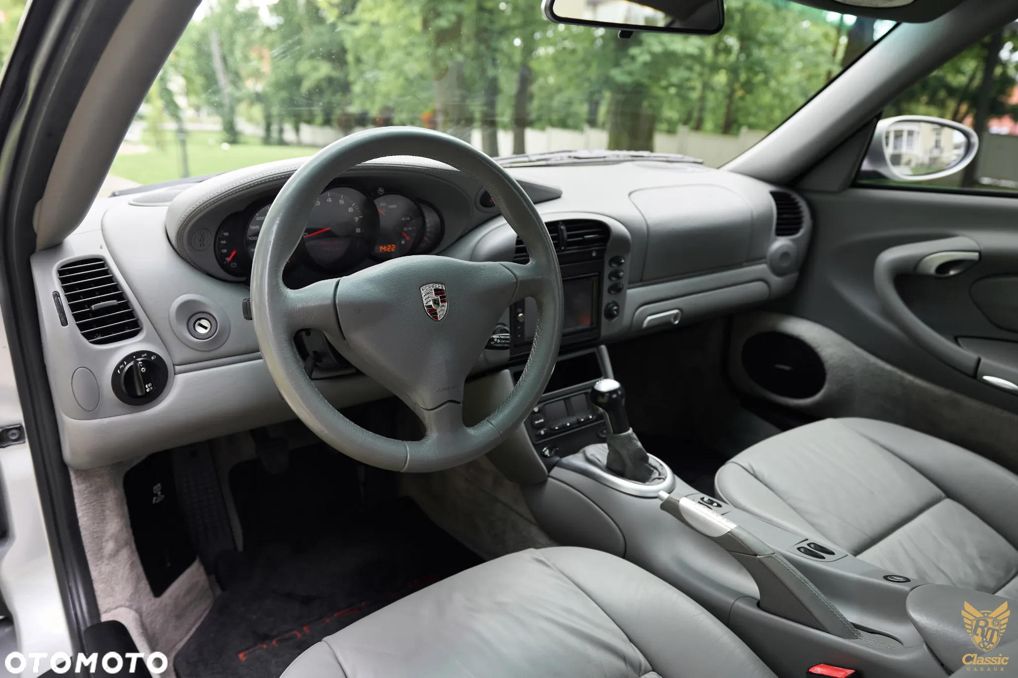 Porsche 911 Carrera - 33