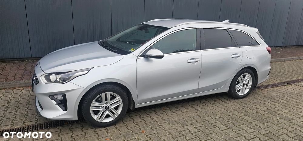 Kia Ceed 1.6 CRDi L Business Line DCT - 29