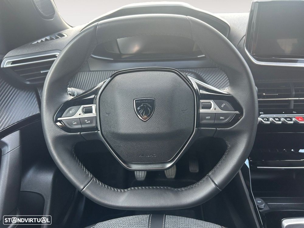 Peugeot 2008 1.2 PureTech Allure - 12