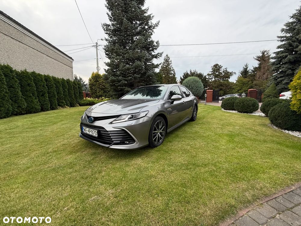 Toyota Camry 2022 photo 3
