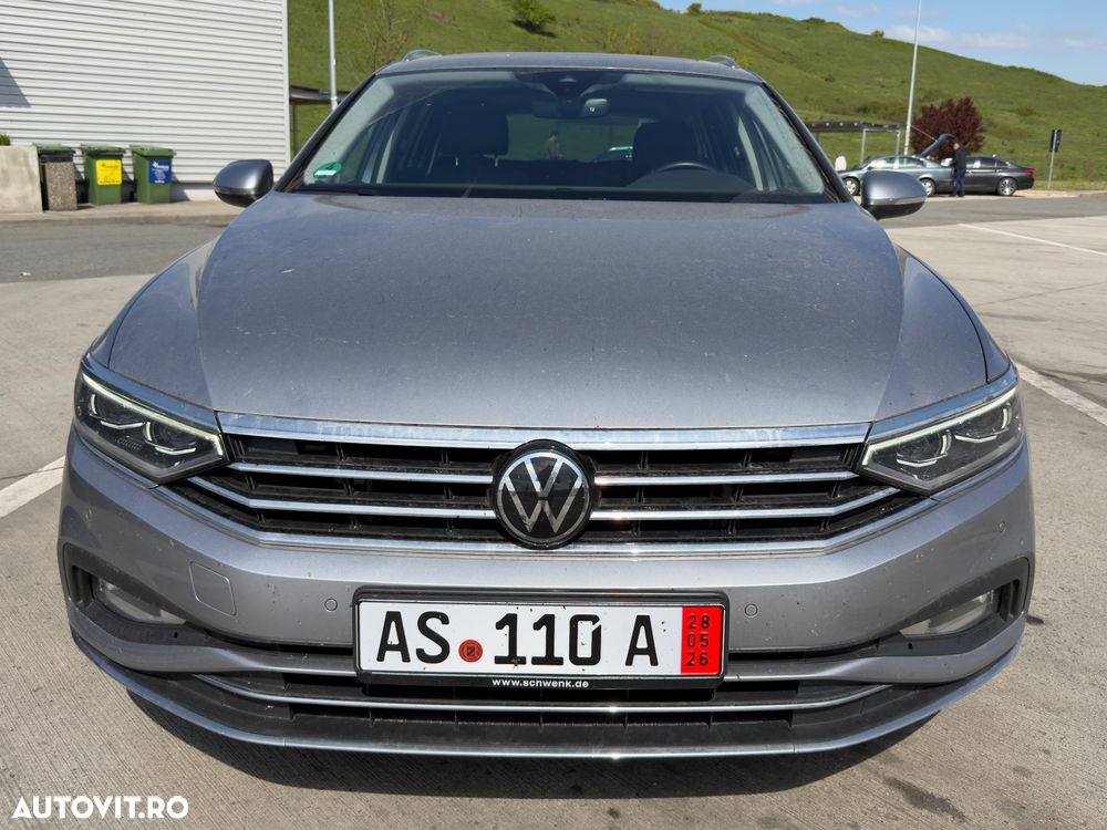 Volkswagen Passat 2.0 TDI SCR Elegance - 1