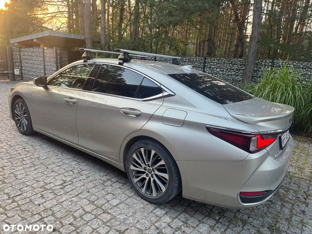 Lexus ES 300h Prestige - 7