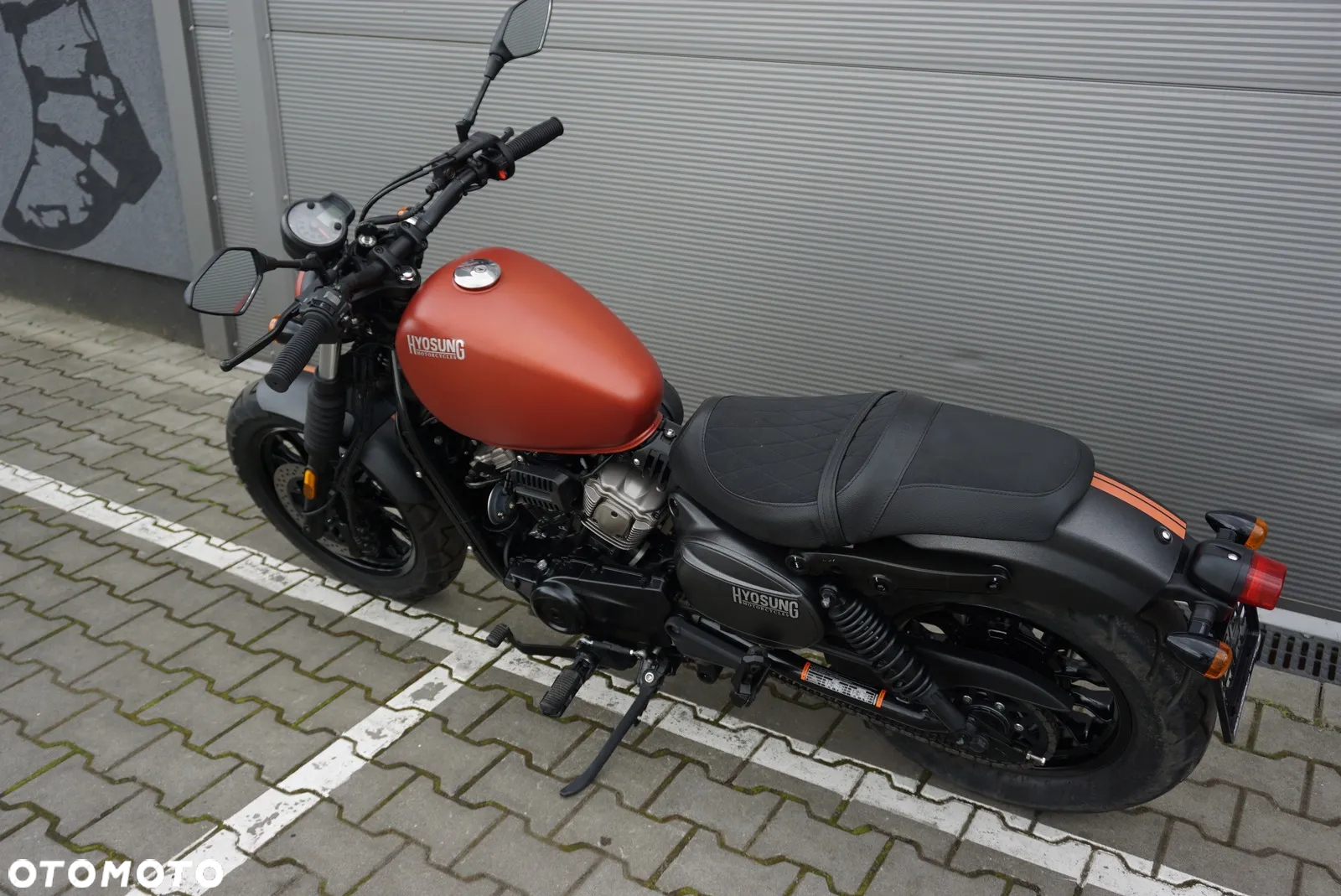 Hyosung GV - 20
